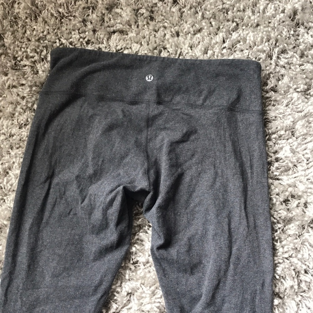 Lululemon yoga pants